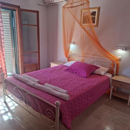 Feakes Apartments Arillas  Dış mekan fotoğraf