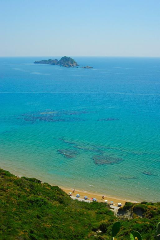 Feakes Apartments Arillas  Dış mekan fotoğraf