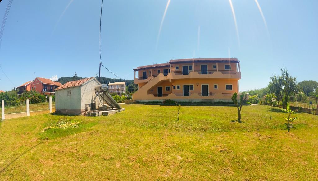 Feakes Apartments Arillas  Dış mekan fotoğraf