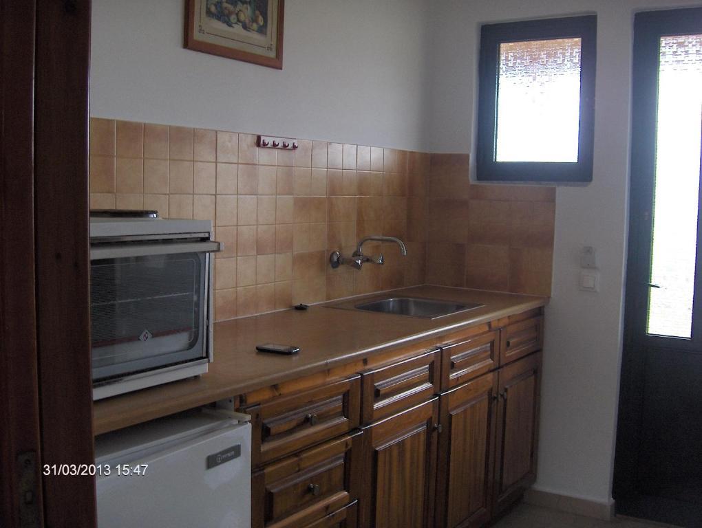 Feakes Apartments Arillas  Dış mekan fotoğraf