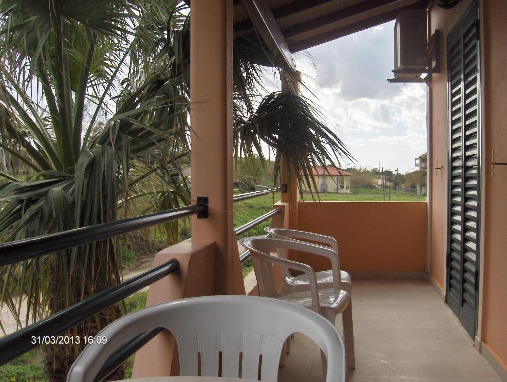 Feakes Apartments Arillas  Dış mekan fotoğraf